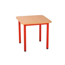 Mese négyzet asztal